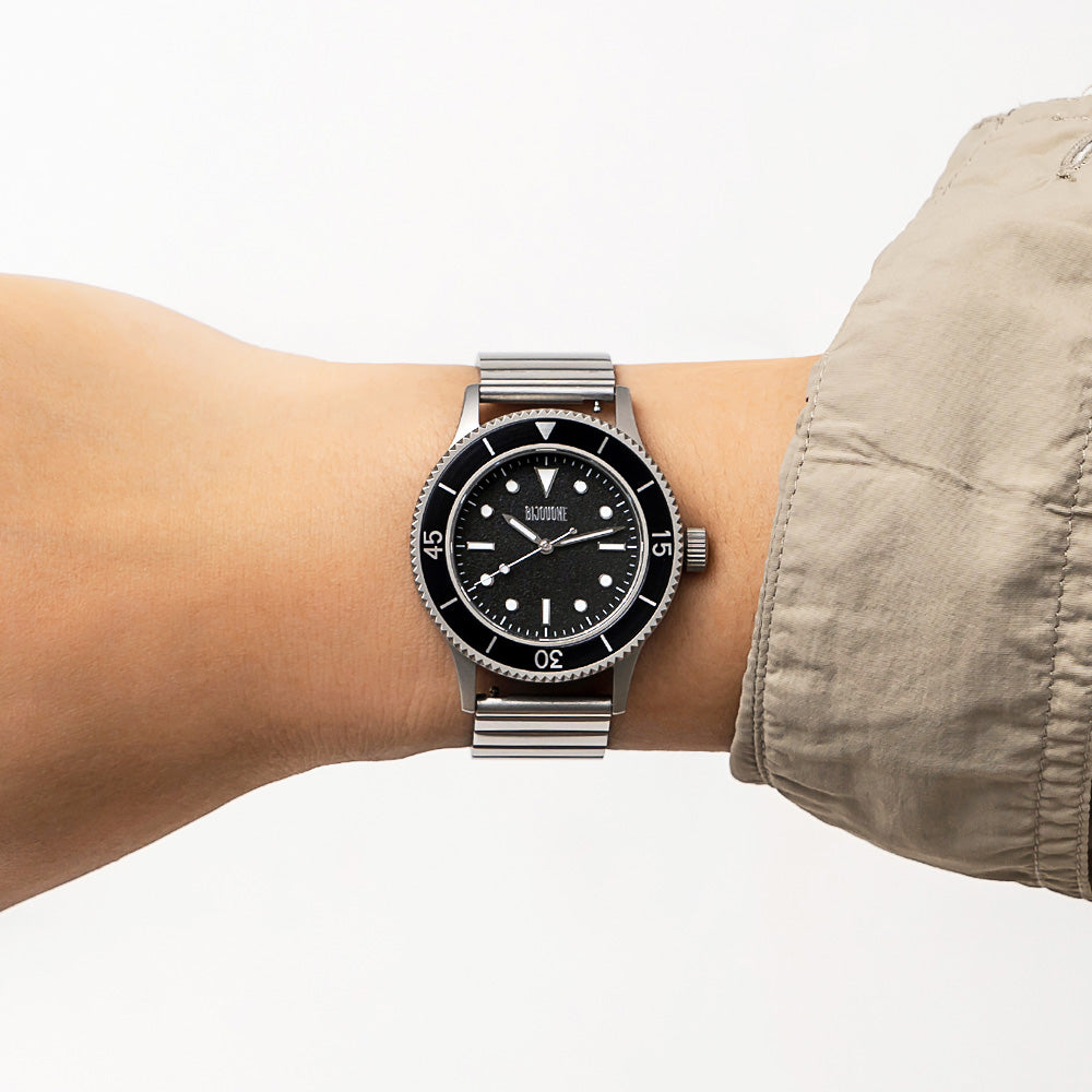 C01 Watch, Matte Silver Case, Black Dial, Sapphire Crystal Glass, Luminous, Stainless Steel Strap