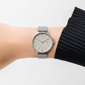 B70 Watch, Silver Case, Beige Dial, Calendar, Luminous, Stainless Steel Mesh Strap