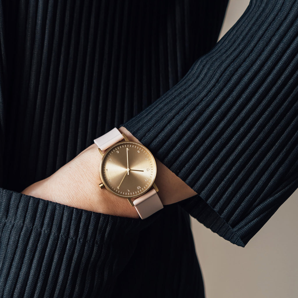 B60 Watch, Gold Case, Gold Dial, Rubber Strap - 0011-Pink Sand