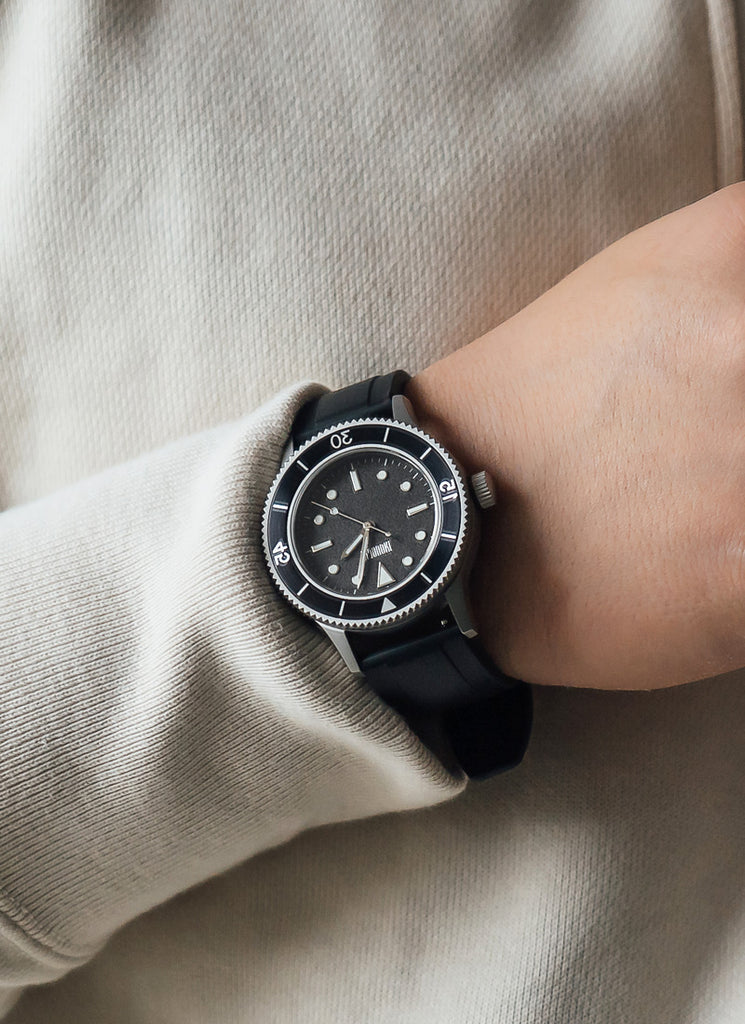 C01 Watch, Matte Silver Case, Black Dial, Sapphire Crystal Glass, Luminous, Rubber Strap