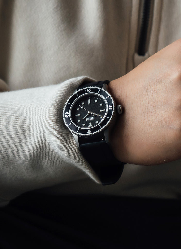 C01 Watch, Matte Silver Case, Black Dial, Sapphire Crystal Glass, Luminous, Rubber Strap