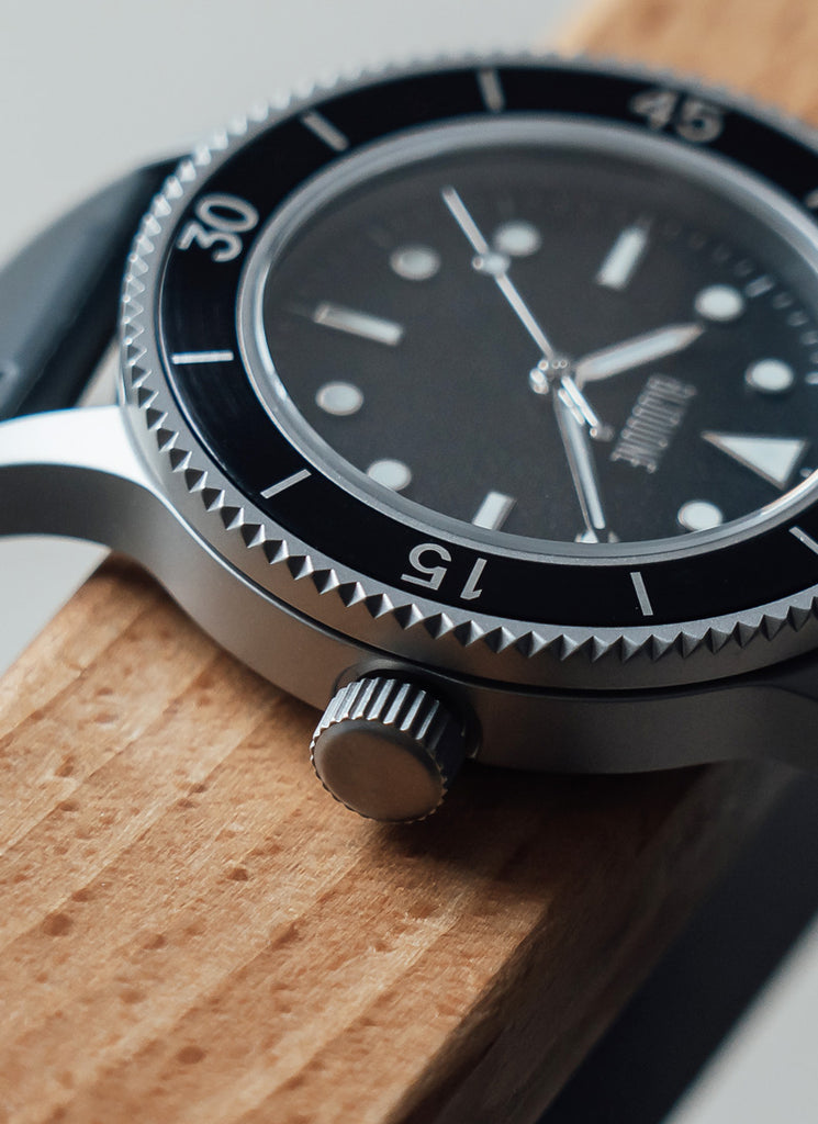 C01 Watch, Matte Silver Case, Black Dial, Sapphire Crystal Glass, Luminous, Rubber Strap