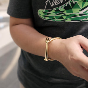 Classic Screw Cuff Bracelet, Gold - BIJOUONE
