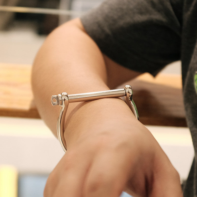 Classic Screw Cuff Bracelet, Silver - BIJOUONE