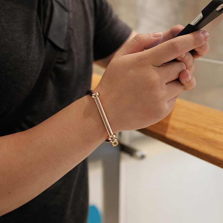 Classic Screw Cuff Bracelet, Rose Gold - BIJOUONE