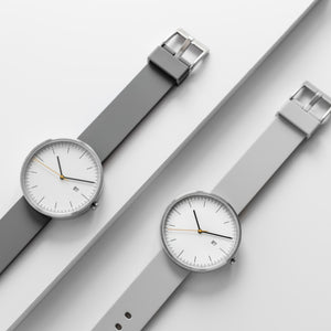 B202 Silver/White Calendar Watch On Rubber Strap, Gray - BIJOUONE