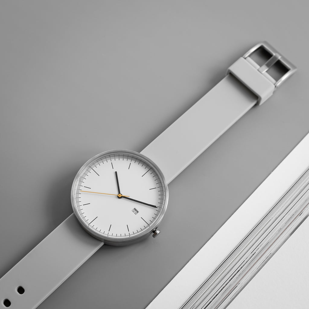 B202 Silver/White Calendar Watch On Rubber Strap, Light Gray - BIJOUONE