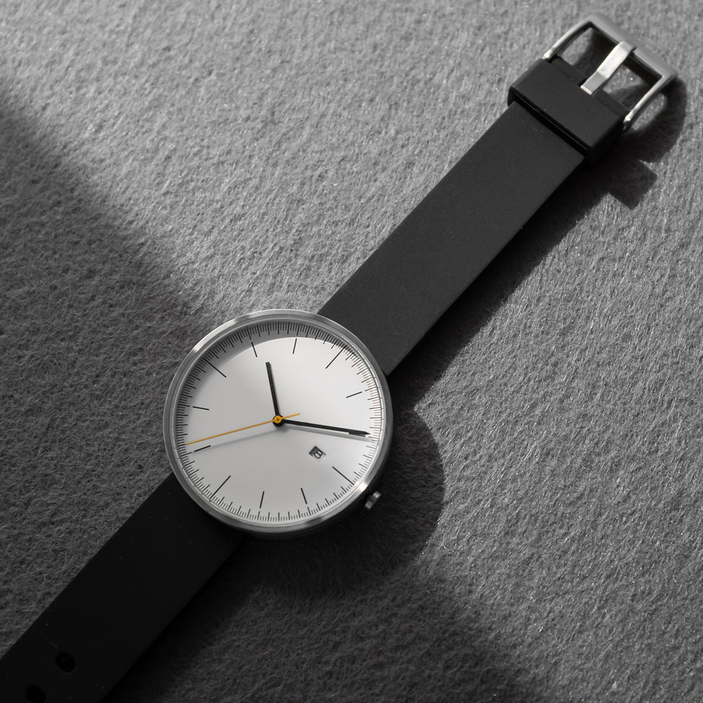 B202 Silver/White Calendar Watch On Rubber Strap, Black - BIJOUONE