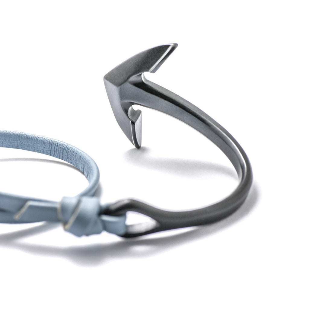 Matte Black Anchor Half-cuff On Baby Blue Leather Bracelet - BIJOUONE