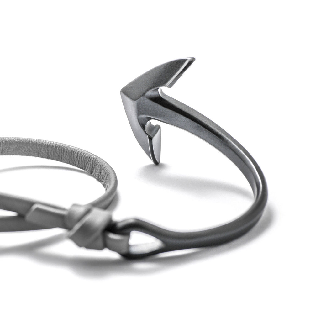 Matte Black Anchor Half-cuff On Gray Leather Bracelet - BIJOUONE